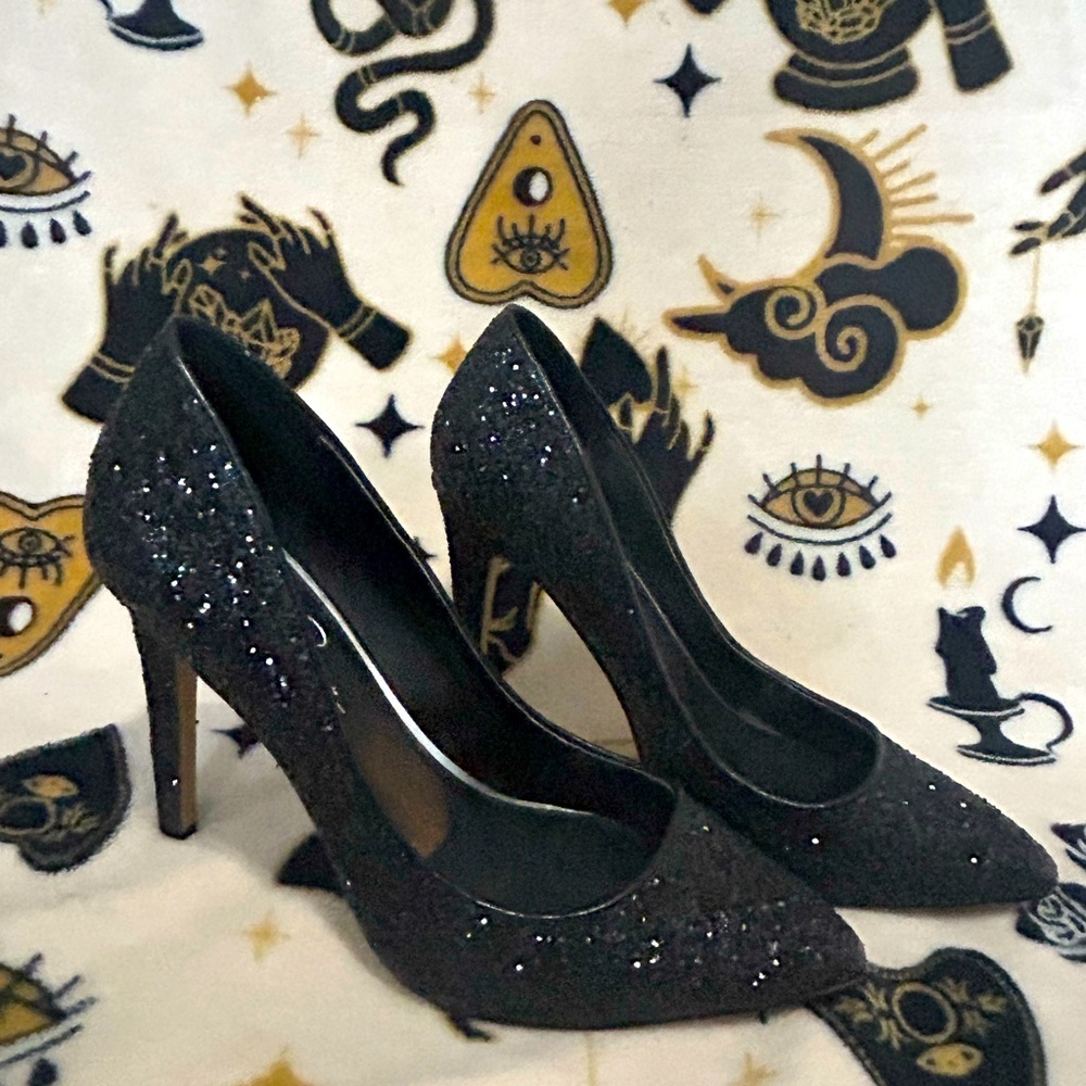 Jessica Simpson Black Heels Size 8.5